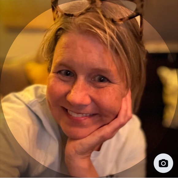 Meet your Posher, Mollie - Picture 1 of 3